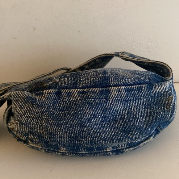 Pacific Connections denim hip bag with adjustible strap front zip close pocket - Picture 10 of 16